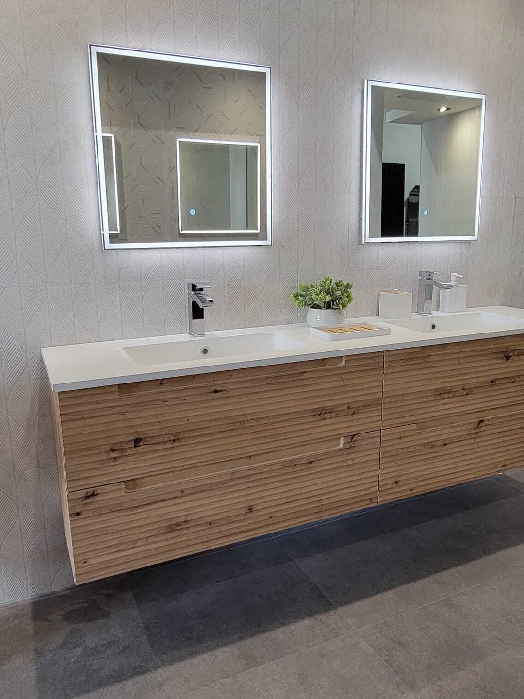 Patterned tile bathroom floor